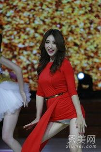 女明星露底,女明星意外露底，网友直呼太美了！