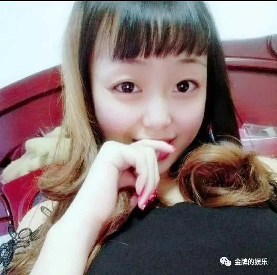 网红贡一早期照片,揭秘网红初露锋芒的青涩时光
