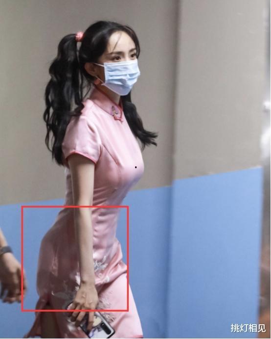 女明星曝光屁屁,网友直呼惊艳！